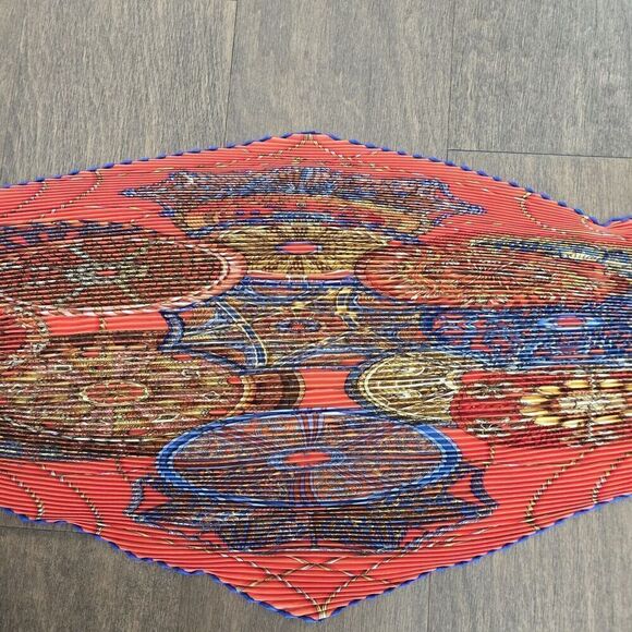 Hermes Pleated Scarf NEW - Picture 4 of 16